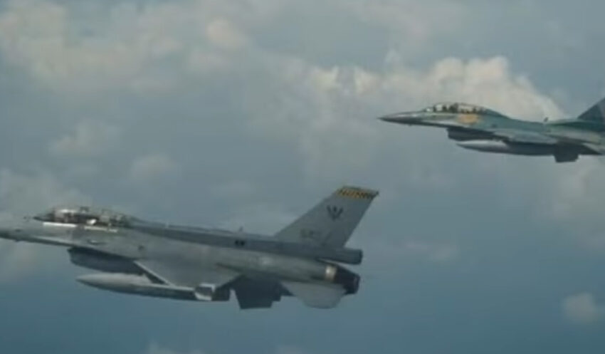 Pesawat Tempur F-16 Singapura Jatuh Usai Lepas Landas di Pangkalan Udara Tengah